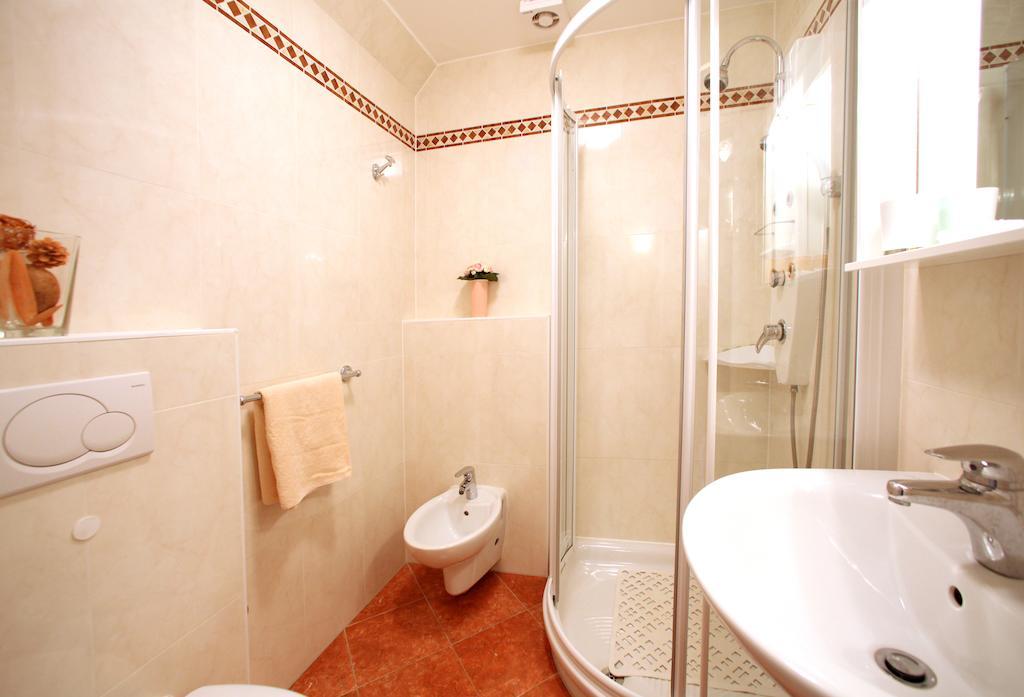 Holiday Home Villa Bella Vrsar Zimmer foto